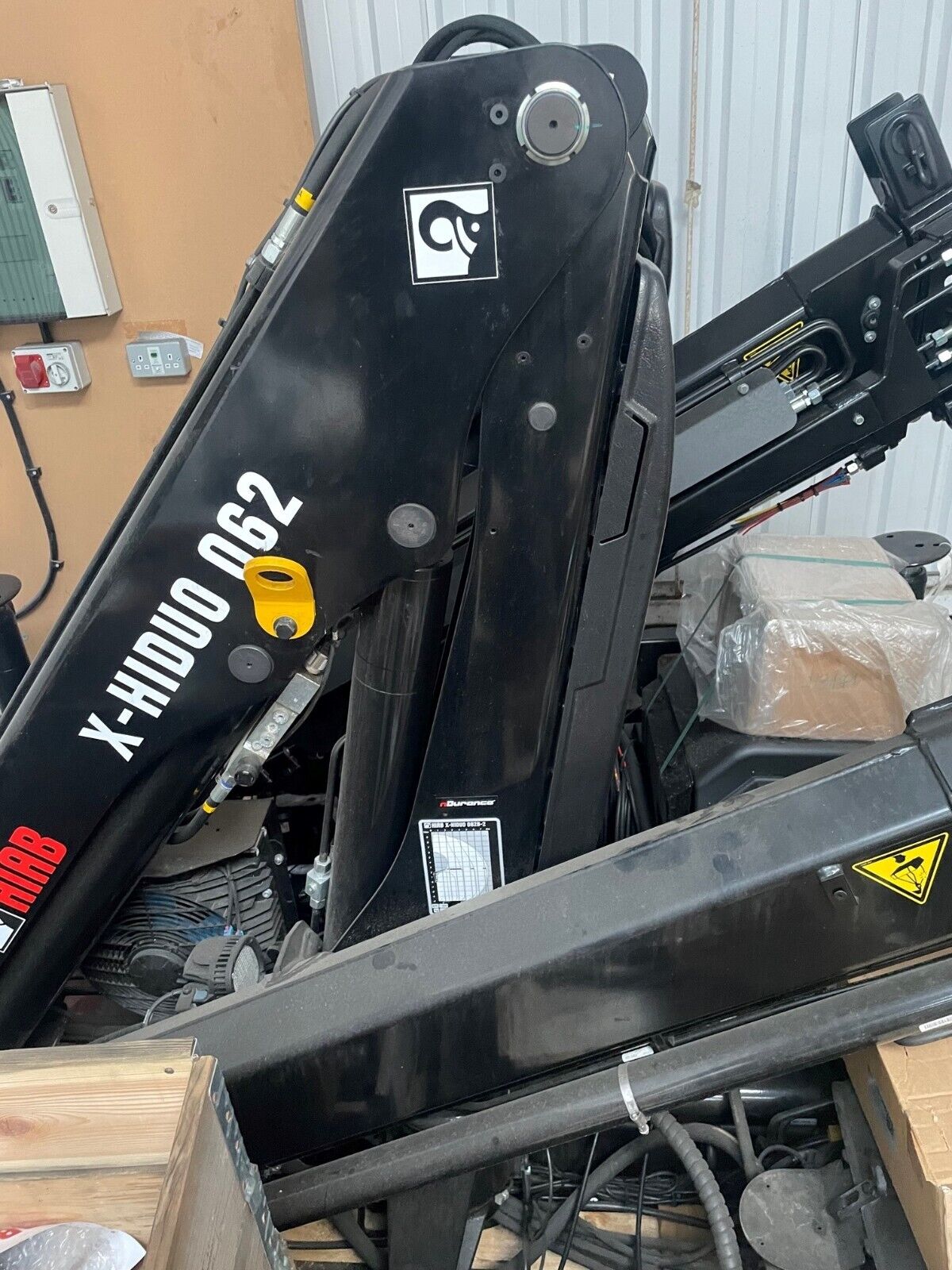 Hiab X-HiDuo 062 Mobile Crane | AllMachines
