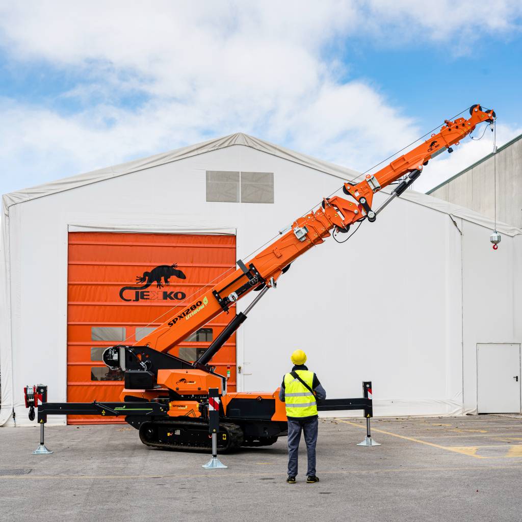 Best Spider Cranes 2026 - Specs, Dealers, Load Charts