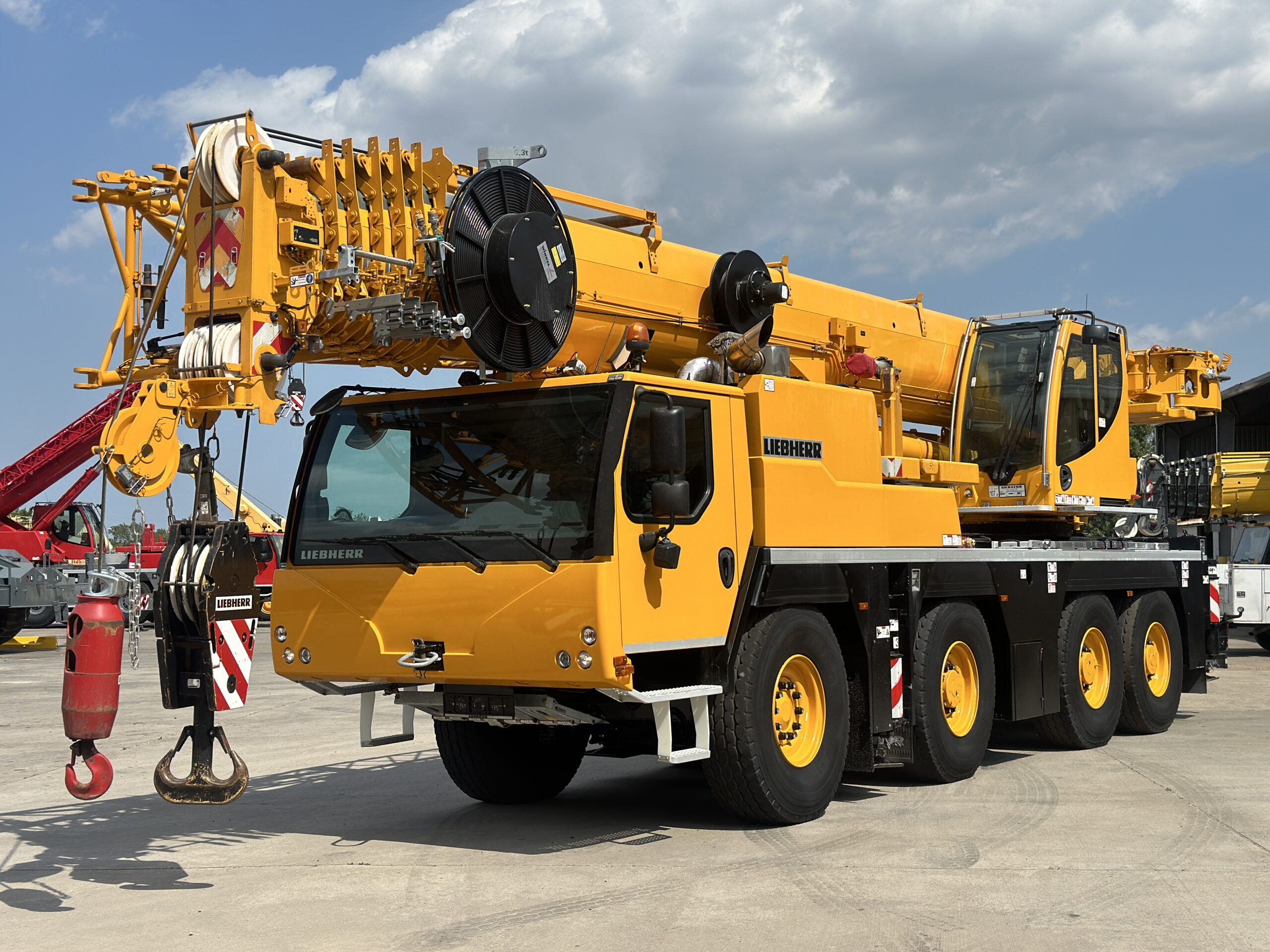 Liebherr LTM 1090-4.2 モバイルクレーン Liebherr LTM 1090-4.2 Mobile Crane | AllMachines