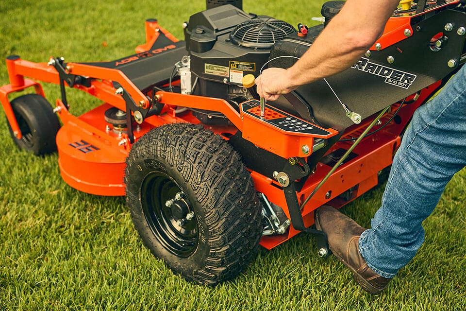 Bad Boy Outlaw Mower With Bagger Bad Boy Raider, 36-in Deck Mower