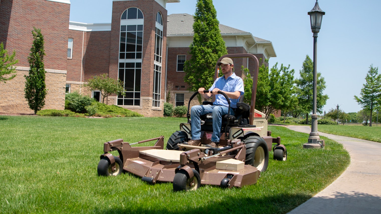 Grasshopper 900D Mower AllMachines