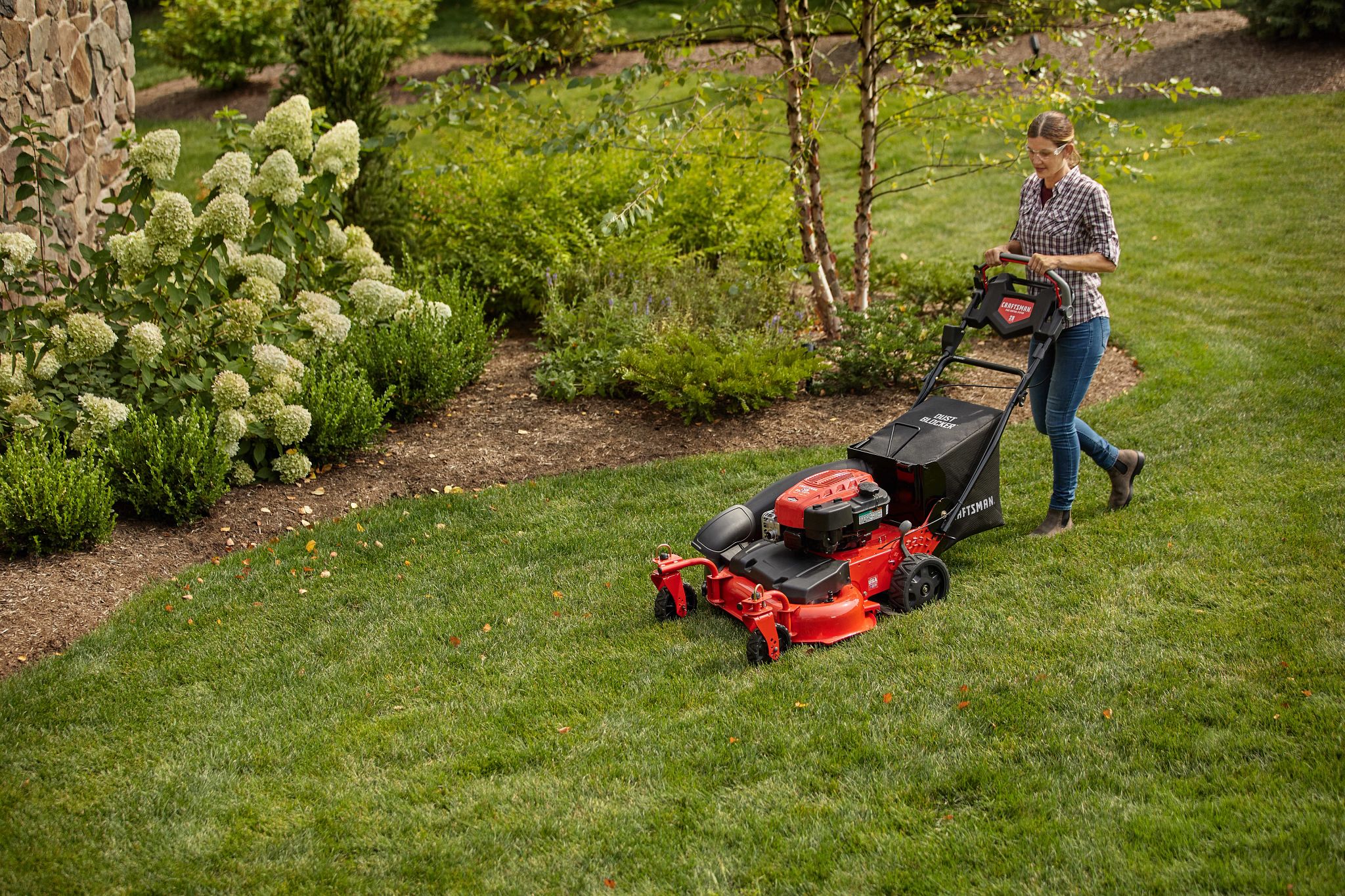 Craftsman 28-in 223cc RWD Self-Propelled Mower (M430)