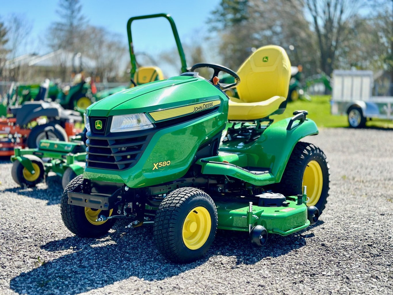 Hp 2005 John Deere Riding Lawn Mower JOHN DEERE LT180 Lawn Mowers