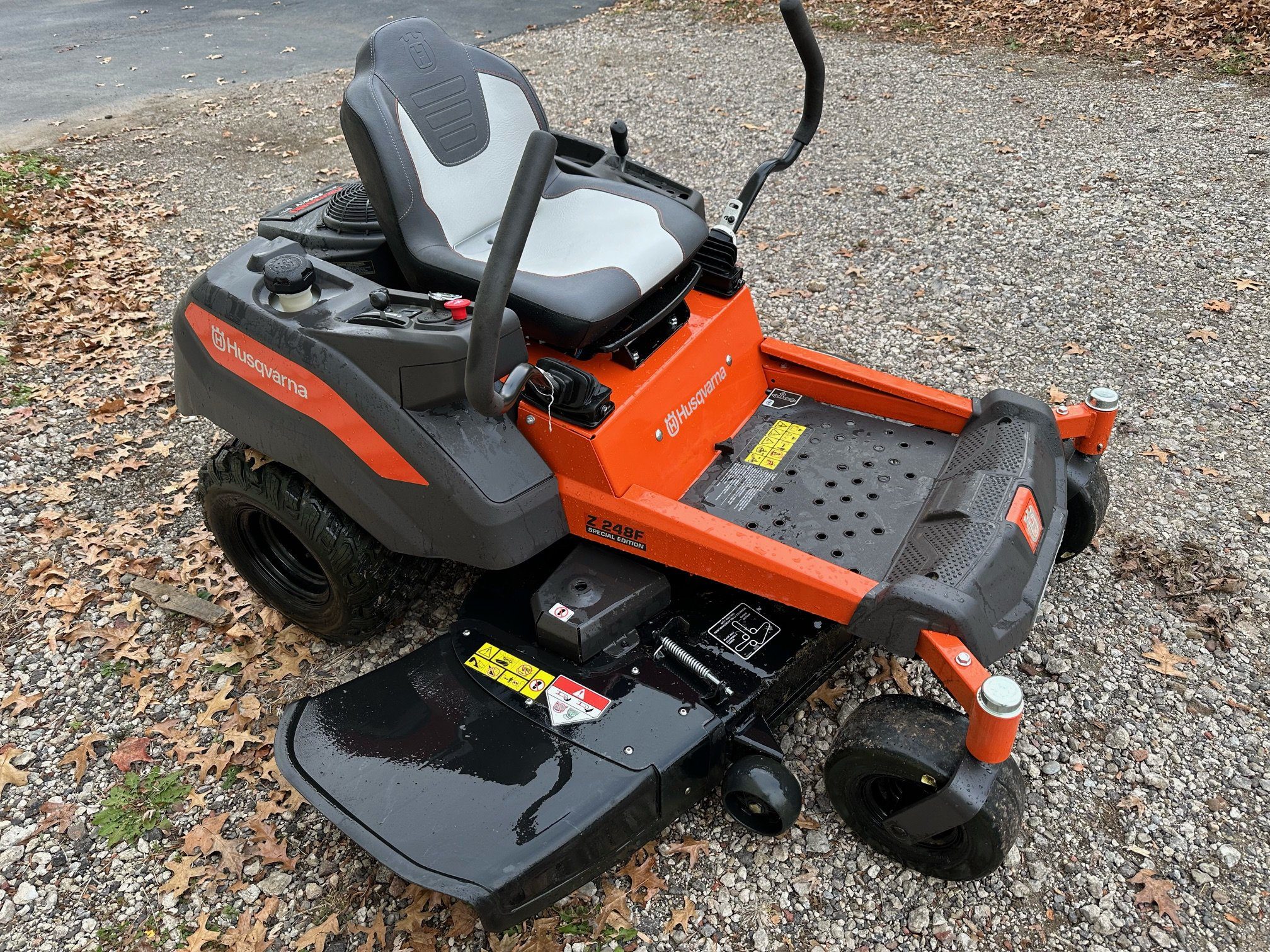 イバーナ New 2024 Husqvarna Power Equipment Z248F Special Edition 48 in