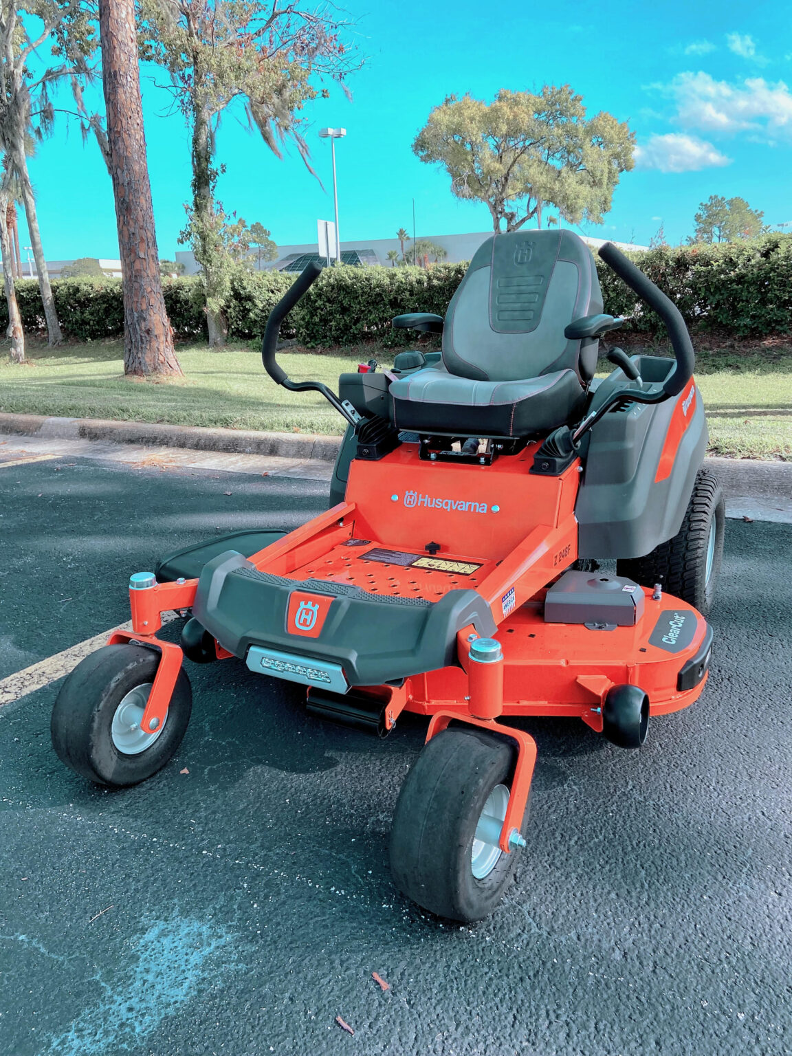 Husqvarna Z248F Mower | AllMachines