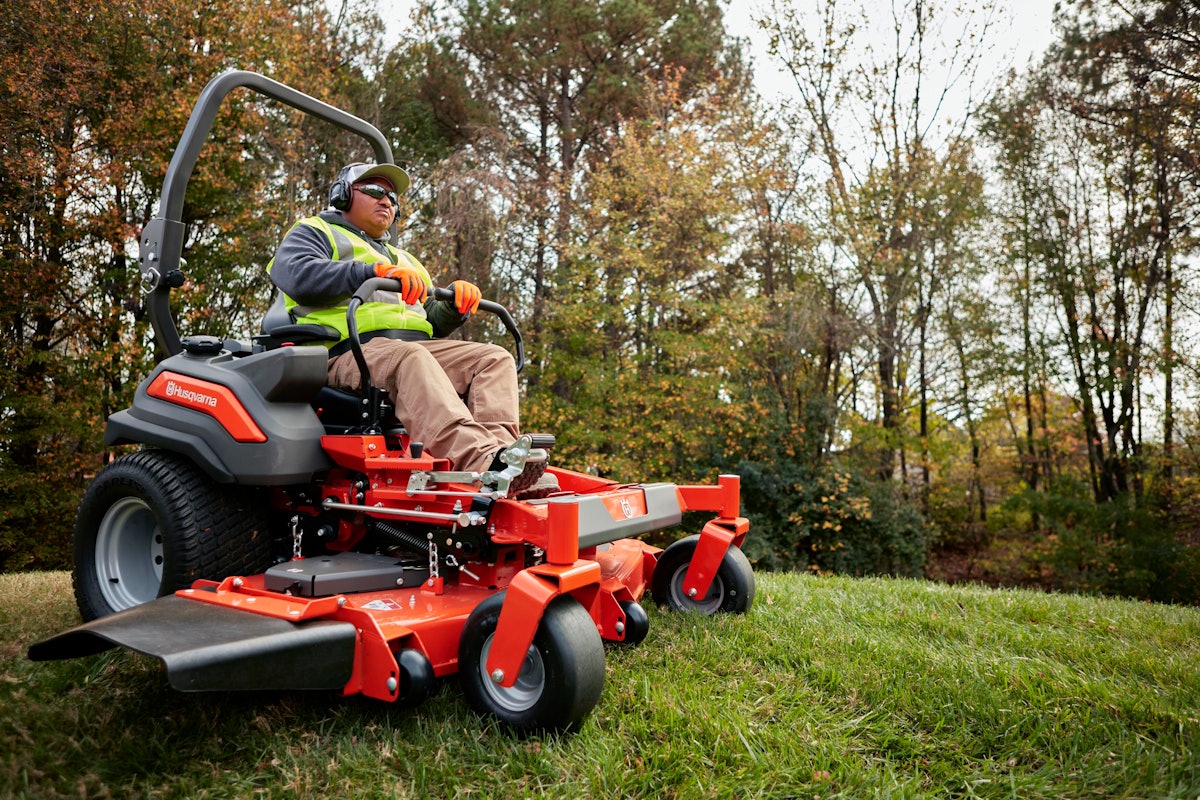 Best 60 Inch Husqvarna Mowers 2025 - Models, Prices, Specs
