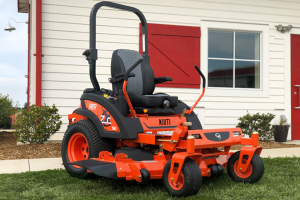 美品 KYOCERA キョーセラ T zoom 4.5-8/28-70 Kioti ZXC48SE Mower | AllMachines